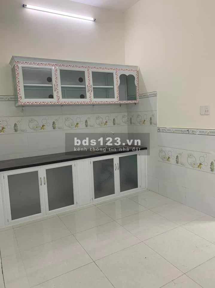 Bán nhà đường Trần Quang Khải Quận 1 25m2 2 tầng giá chỉ 1.85 tỷ.