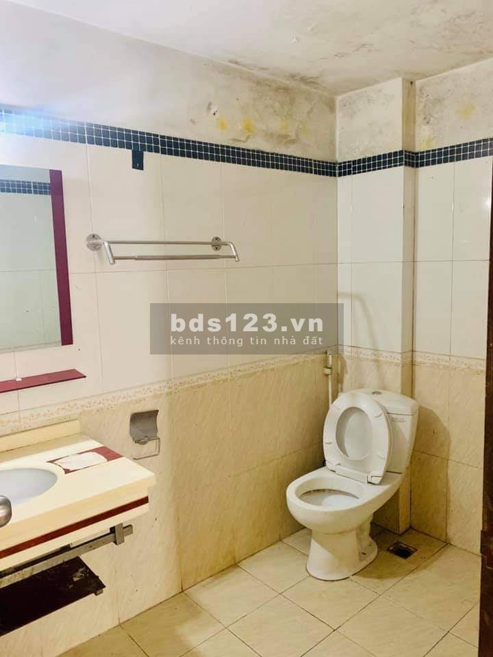 Cần bán nhà MẶT PHỐ TRẦN VĨ 63m2, 5 tầng
