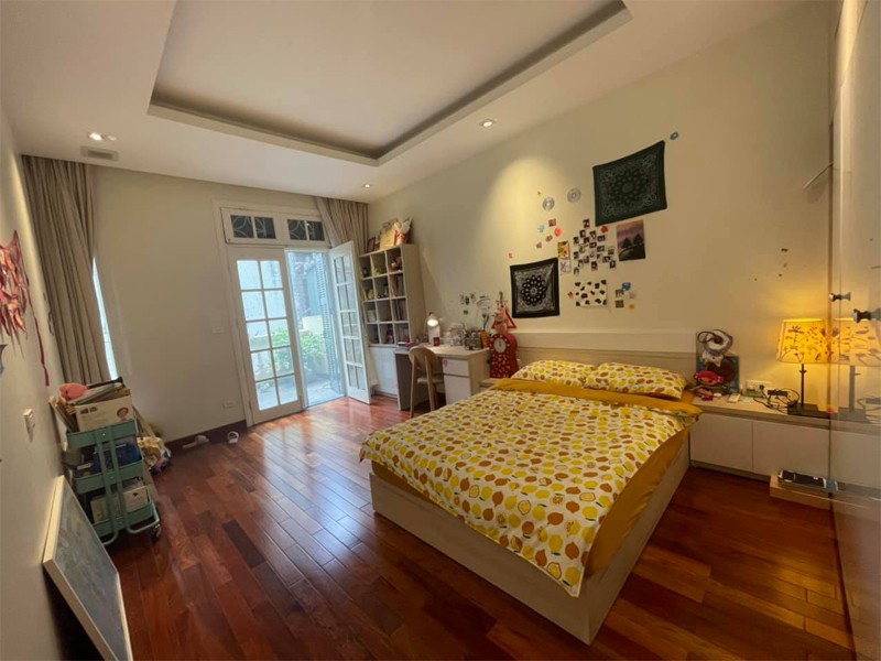 ĐƯỜNG THANH NIÊN, BIỆT THỰ, 130M, 4 TẦNG, MẶT TIỀN 8M, GIÁ 19 TỶ