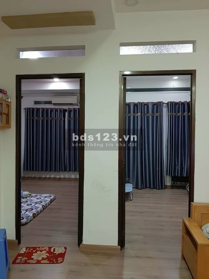 Bán gấp chung cư sơn kỳ cầu thang bộ 72m2 nhà cực đẹp 1tỷ580tr lầu 4