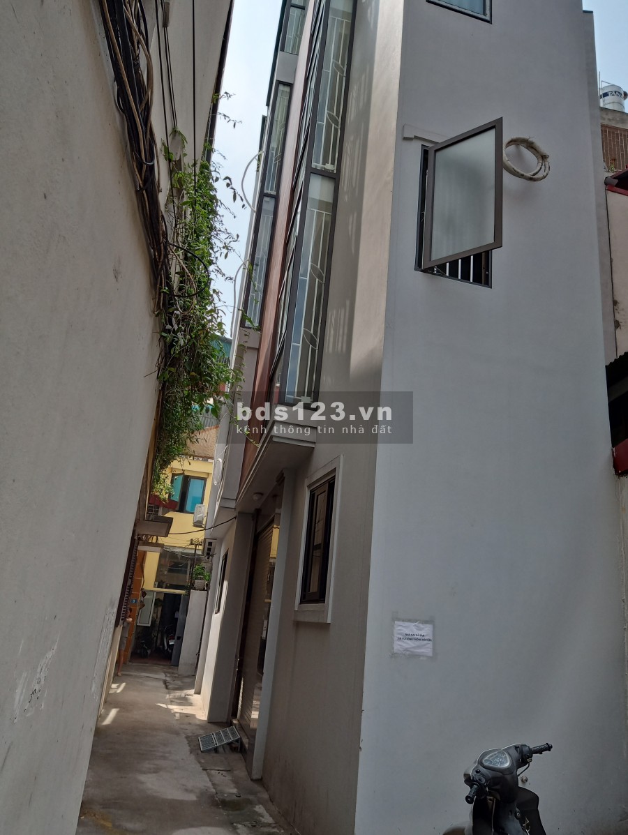 Bán nhà, phố Định Công Thượng, ô tô đỗ 10m, ngõ thông, nhà mới, 35m2, giá 3,5