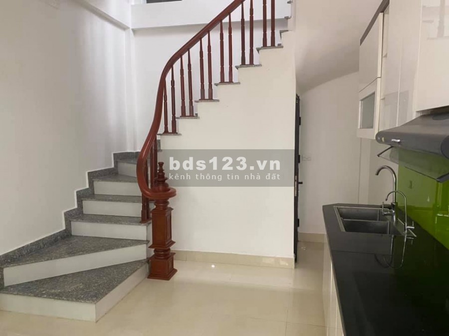 Bán nhà phố Đàm Quang Trung, Long Biên, Hà Nội.