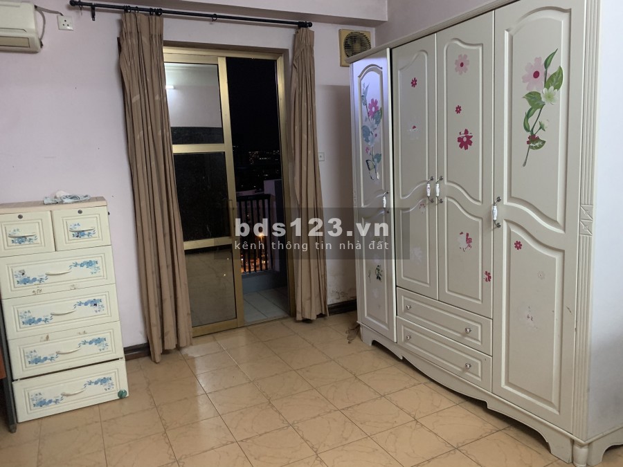 Cho thuê chung cư A3 Làng quốc tế Thăng Long 2 ngủ đồ gần đủ 9 triệu. Lh 0377983070