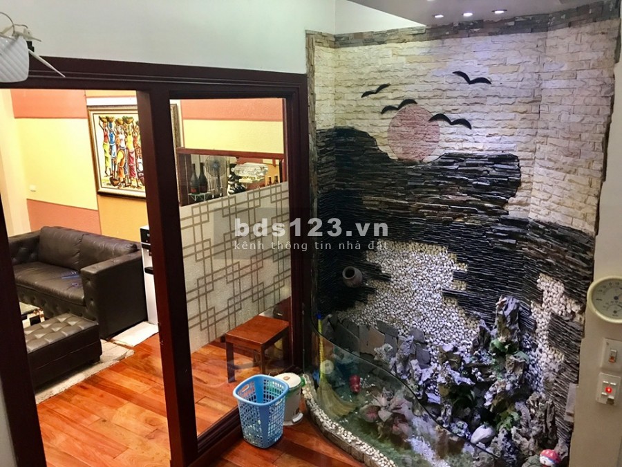 Bán nhà PL ô tô 60m2 x 5 tầng đẹp, sang trọng ngõ 629 Kim Mã giá 10 tỷ. LH 0912442669