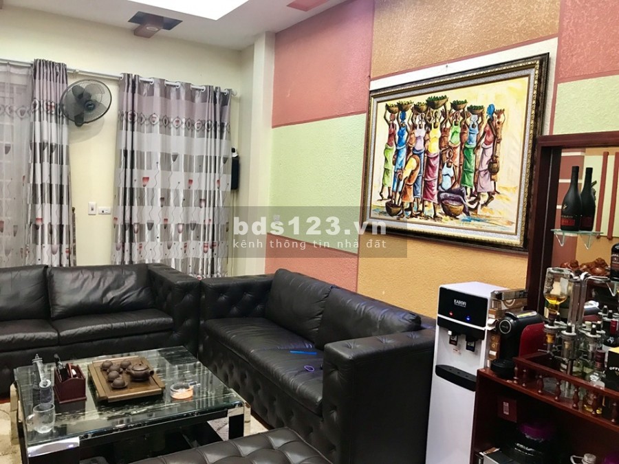 Bán nhà PL ô tô 60m2 x 5 tầng đẹp, sang trọng ngõ 629 Kim Mã giá 10 tỷ. LH 0912442669