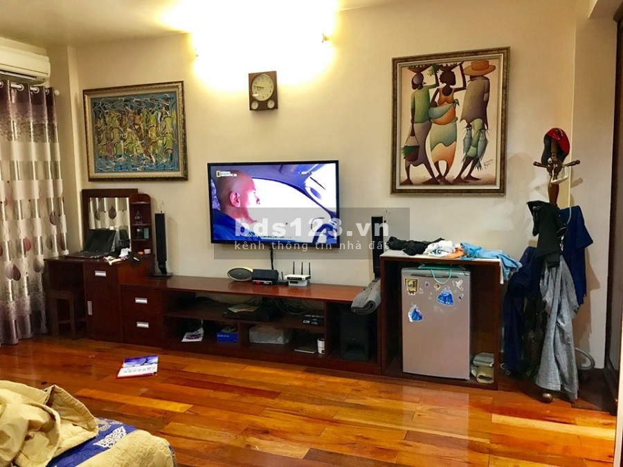 Bán nhà PL ô tô 60m2 x 5 tầng đẹp, sang trọng ngõ 629 Kim Mã giá 10 tỷ. LH 0912442669