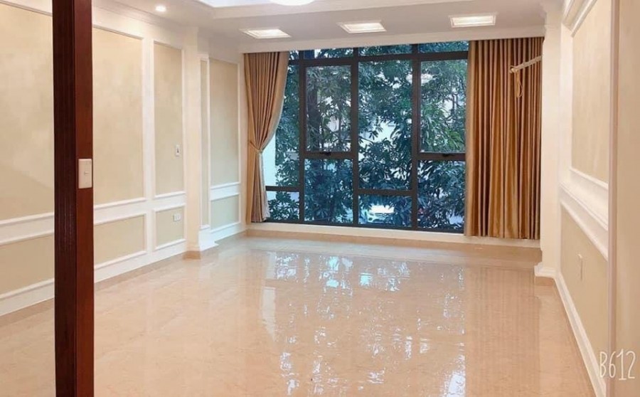 Cực hot, bán nhà Lê Quang Đạo Mỹ Đình, 40m, 4T, MT 4.5m, ô tô vào nhà, giá 4.35 tỷ