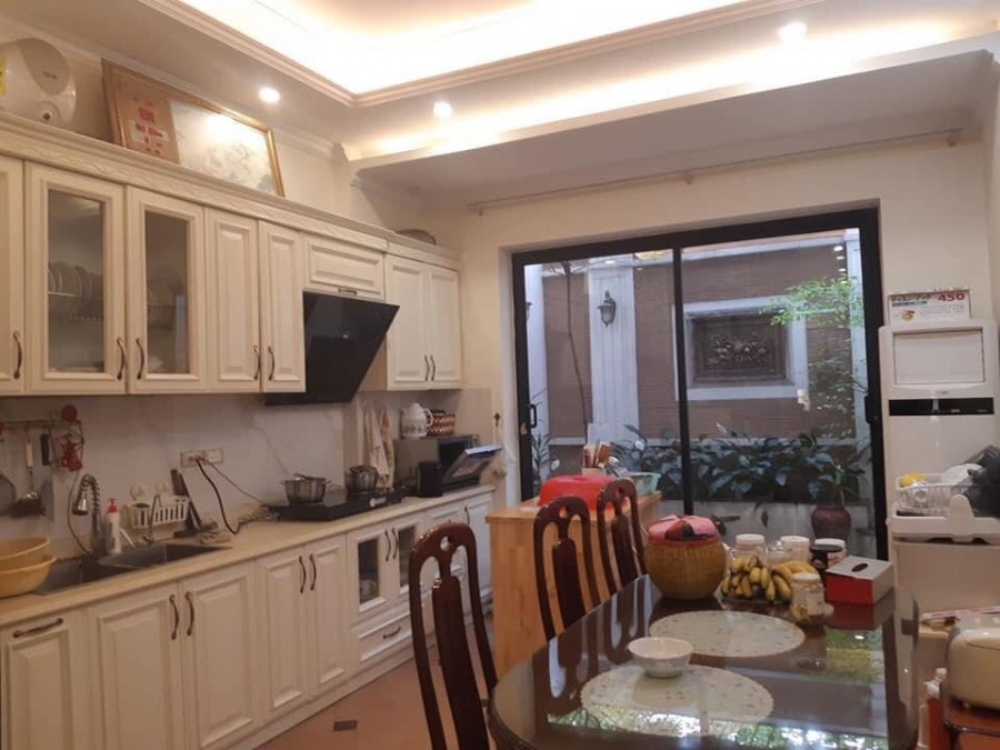 Cực hot, bán nhà Lê Quang Đạo Mỹ Đình, 40m, 4T, MT 4.5m, ô tô vào nhà, giá 4.35 tỷ
