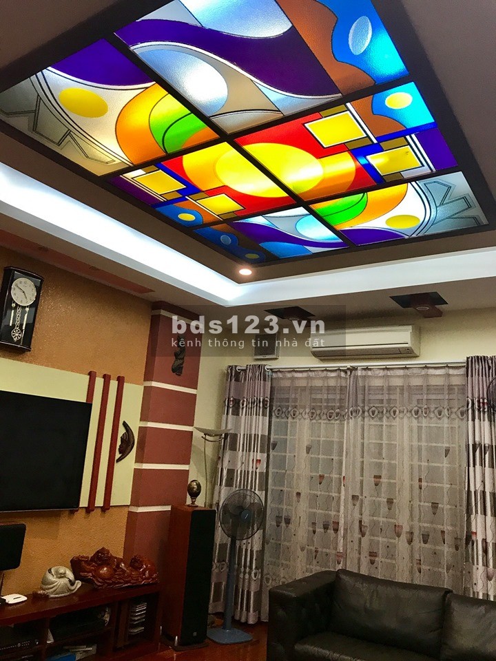 Bán nhà PL ô tô 60m2 x 5 tầng đẹp, sang trọng ngõ 629 Kim Mã giá 10 tỷ. LH 0912442669