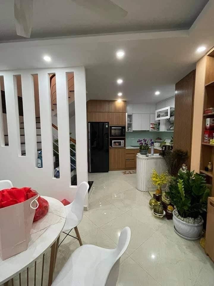 Bán nhà Thái Hà, ĐẸP, hiện đại, ở luôn, 40m*4T, MT 5m, 5 tỷ, 0888104444