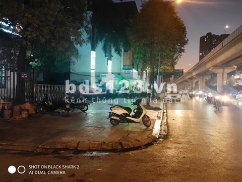 Bán nhà mặt phố Quang Trung, Hà Đông 5 tầng, vỉa hè rộng, vị trí đắc địa 53m2 chỉ 6 tỷ 5. Nhà nằm ngay ngã tư Lê Trọng Tấn - Quang Trung