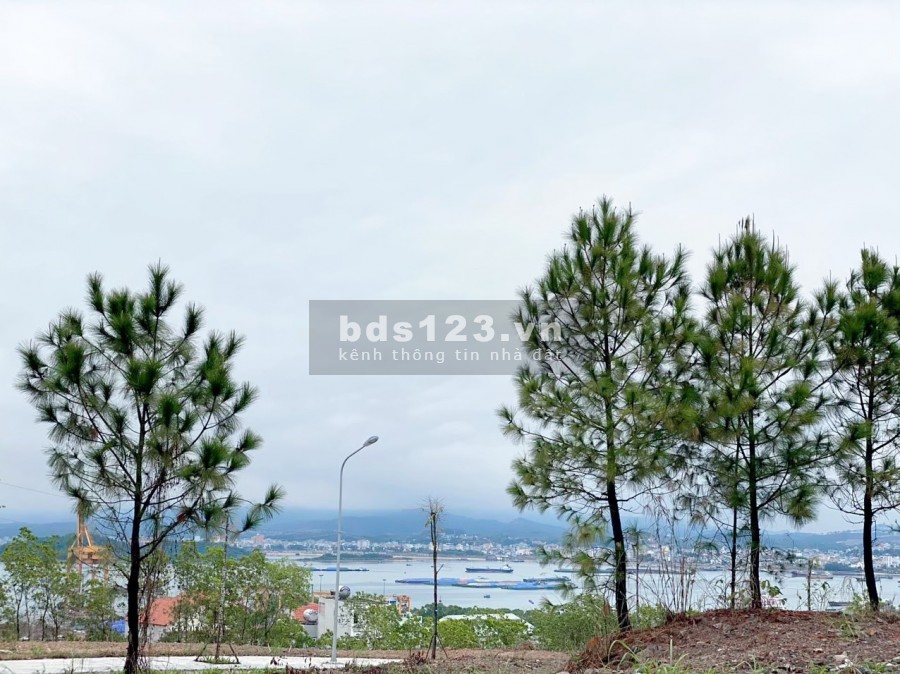Chuyển nhượng lô đất nền liền kề view vịnh Cửa Lục tại dự án Ban Mai 0968129240