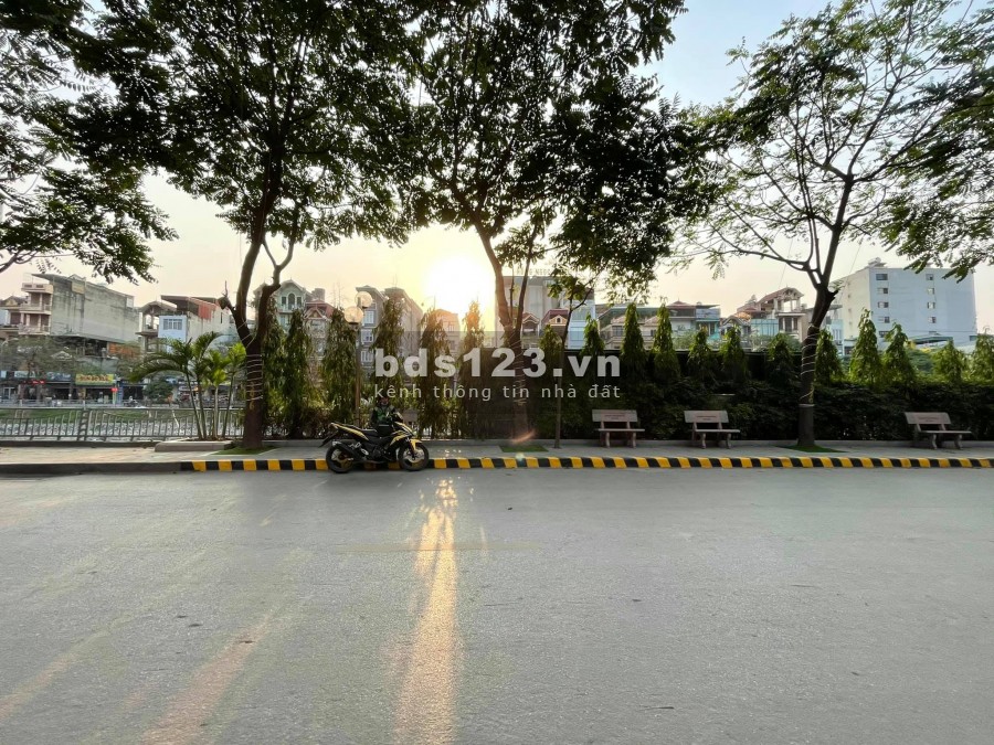 Bán mặt phố Vũ Tông Phan, Thanh Xuân kinh doanh sầm uất 162m2x4T, mt6.2m, nhỉnh 20 tỷ