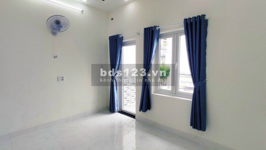 Đang Bán Nhà 4x12m Sân Trước Sân Sau Đinh Đức Thiện, Bình Chánh