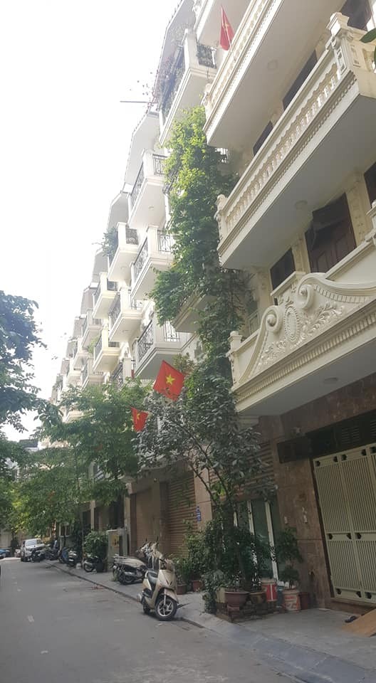 BÁN NHÀ LIỀN KỀ QUẬN THANH XUÂN, THANG MÁY – KINH DOANH – KHU VỰC HIẾM NHÀ BÁN, GIÁ 18 TỶ.