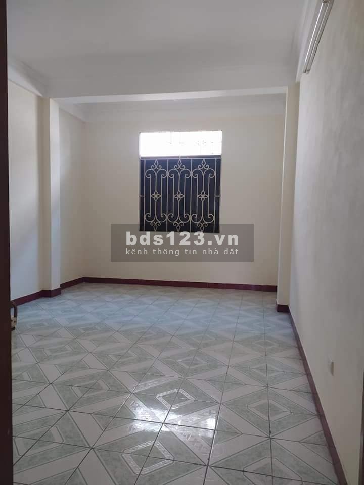 Bán nhà Láng Hạ, 51m, oto đỗ cửa, khu dân trí cao, gần 8 tỷ