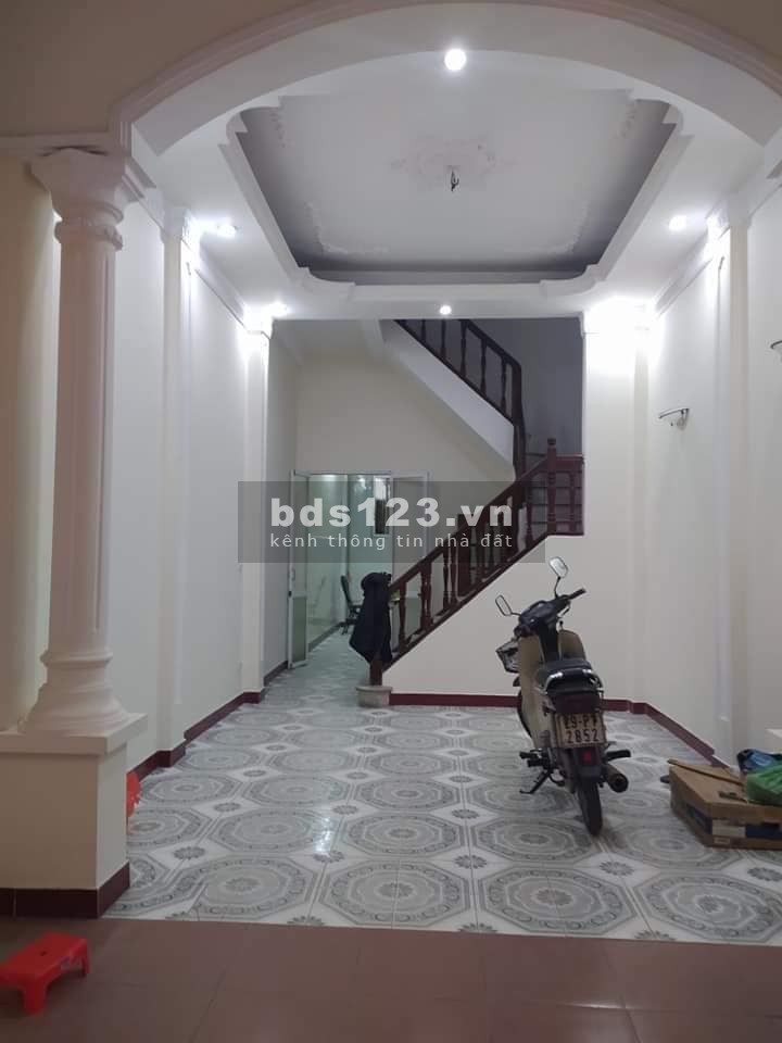 Bán nhà Láng Hạ, 51m, oto đỗ cửa, khu dân trí cao, gần 8 tỷ