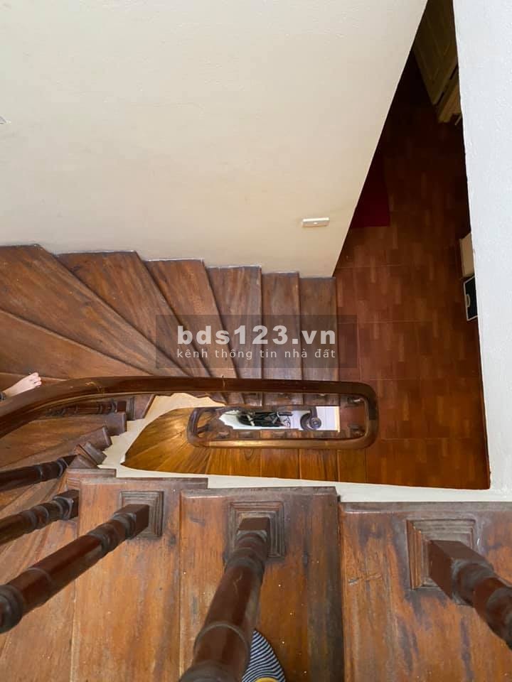 Bán nhà Bồ Đề, ô tô đỗ cổng, kiến trúc nhà đẹp, diện tích 33m2