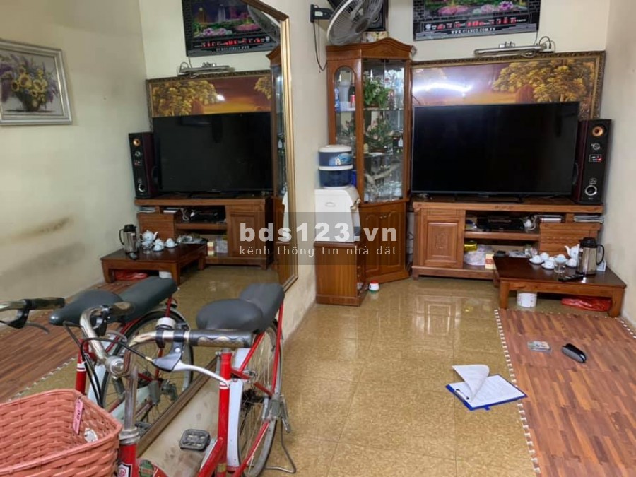 Bán nhà Long Biênx 5 tầng, xây kiên cố, ô tô đậu cửa, Sổ chính chủ. Giá 1.48 tỷ