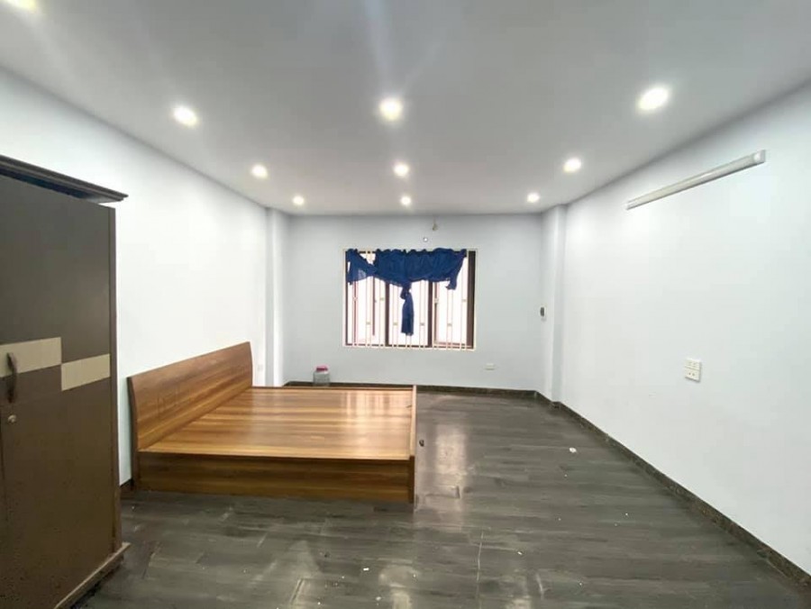 Bán nhà Ngũ Nhạc, Quận Hoàng Mai, 30m2 x 5 Tầng, mới đẹp, oto 60m LH 0944267031