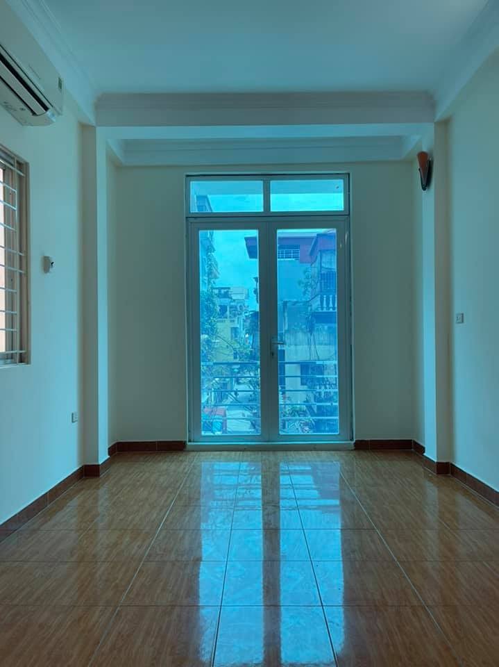 Bán nhà riêng chính chủ ngõ ô tô Tân Mai 30m2, 5 tầng, giá 3.2 tỷ