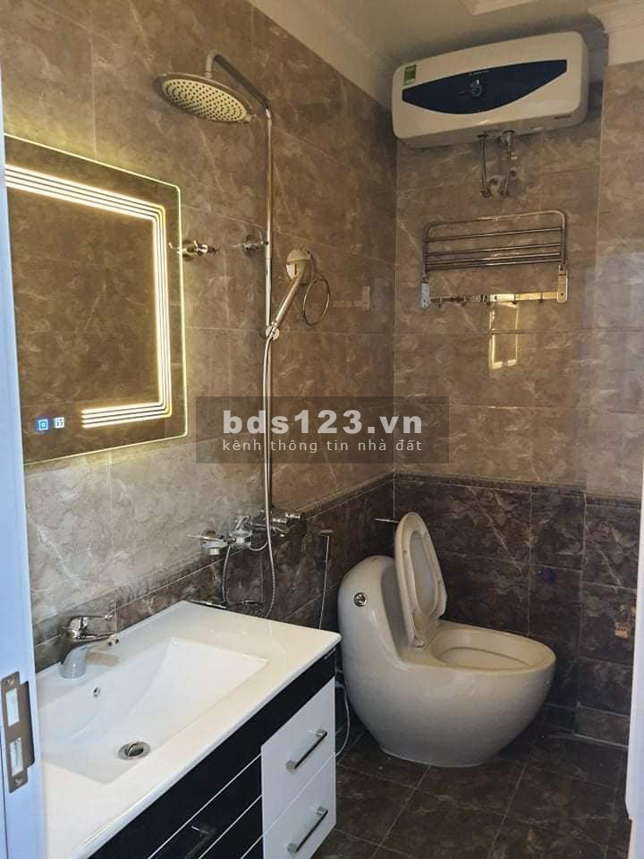 Nhà mới Lệ Mật, Long Biên, ô tô vào, 72m, MT gần 4m, giá 6 tỷ