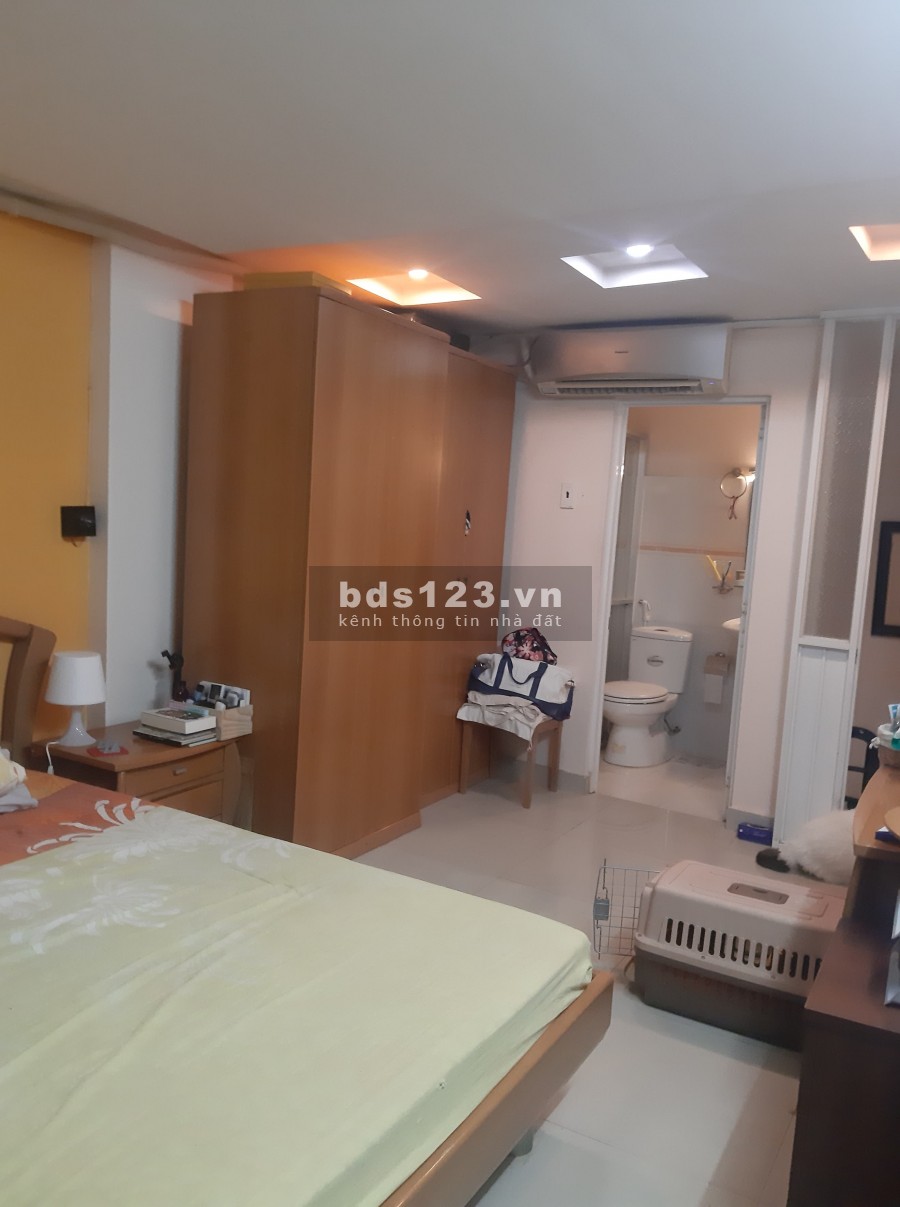 Cần bán nhà HXH đường Phùng Văn Cung,Phường 7,Phú Nhuận,giá 4.4 tỷ