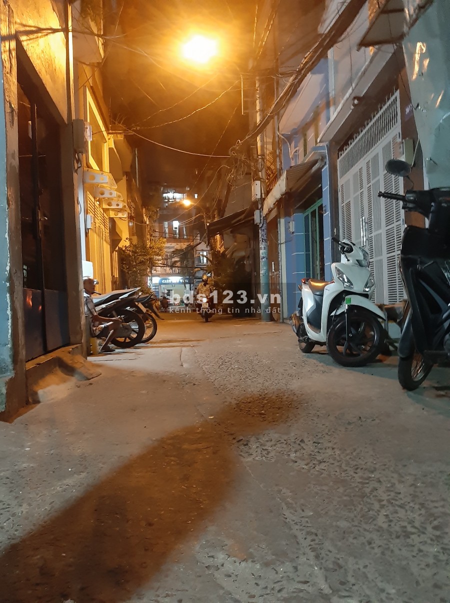 Cần bán nhà HXH đường Phùng Văn Cung,Phường 7,Phú Nhuận,giá 4.4 tỷ