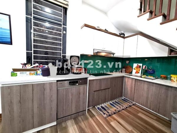 Bán nhà đẹp Khương Hạ ngõ rộng, tặng toàn bộ nội thất, 40m, giá 3.9 tỷ