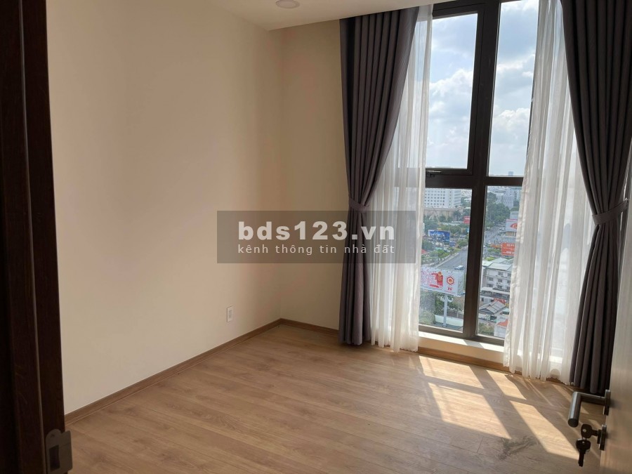 Cho thuê căn hộ Park Legend 3 phòng ngủ / 2WC nội thất cơ bản (rèm, máy lạnh, bếp) 16Triệu Tel 0942811343 Tony (Zalo/Phone) đi xem và chốt căn