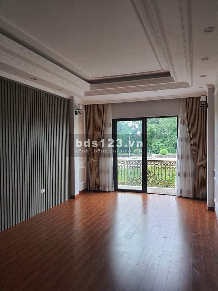 Nhà mới Lệ Mật, Long Biên, ô tô vào, 72m, MT gần 4m, giá 6 tỷ