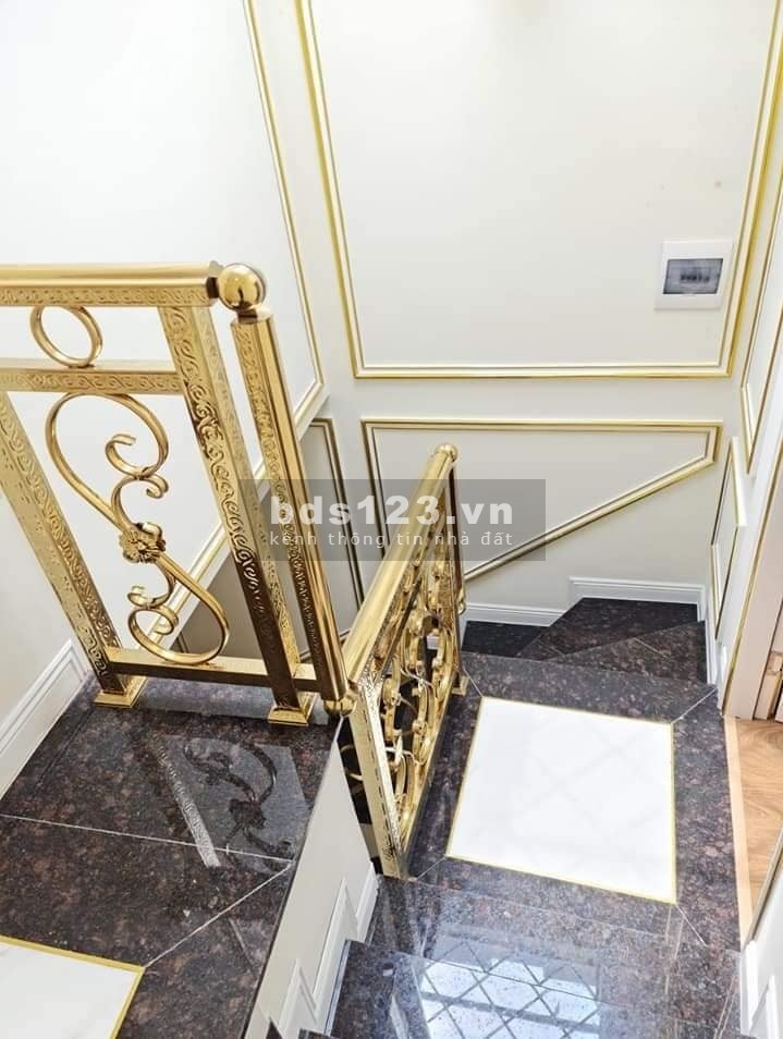 Bán nhà phố Trần Điền 34m2x5T Ở NGAY LÔ GÓC KHU DÂN TRÍ CAO GẦN PHỐ