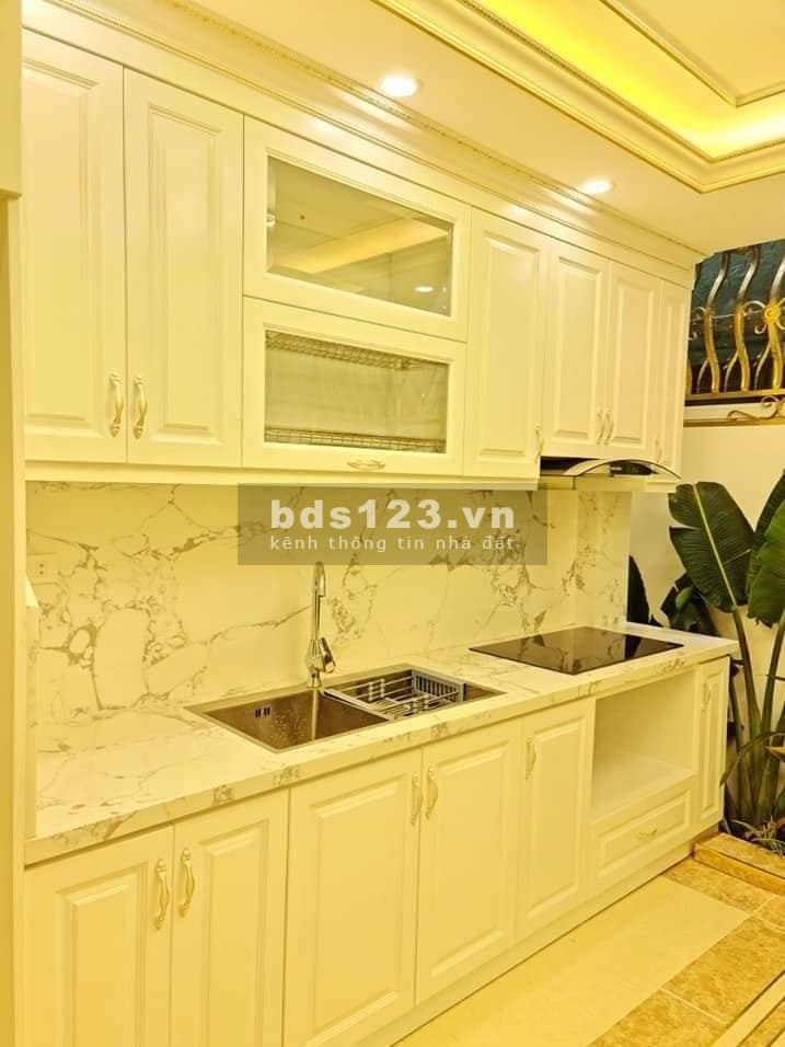 Bán nhà phố Trần Điền 34m2x5T Ở NGAY LÔ GÓC KHU DÂN TRÍ CAO GẦN PHỐ