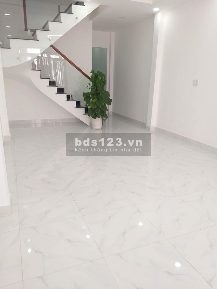 Nhà mới đẹp nở hậu vào ở ngay, HXH, 62m2 BTCT, Âu Cơ, P 10, Quận Tân Bình. Giá 6 Tỷ
