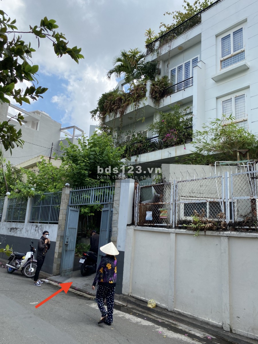 Mặt Tiền siêu rộng Nguyễn Ngọc Phương 10x16m hầm, trệt, 2lầu, ST: 4PN FULLNT. Chỉ 35tr/tháng