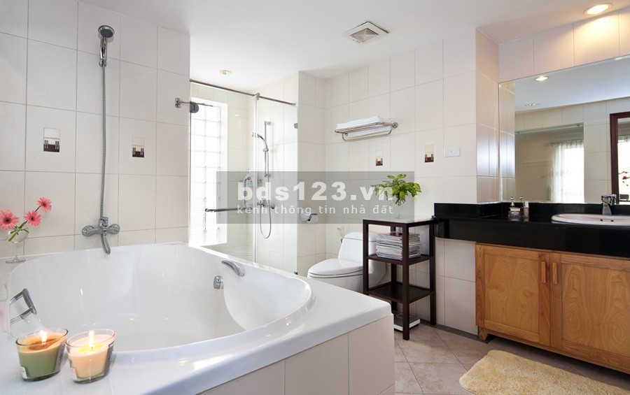Cho thuê gấp căn hộ ở 101 Láng Hạ, 143m2, 3PN đồ cơ bản chỉ 16tr/tháng LH 0327582785