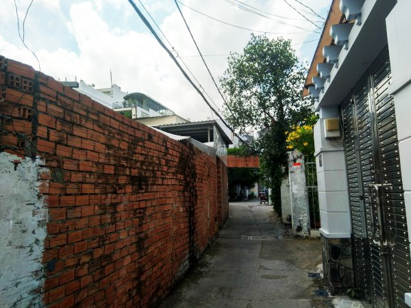 Bán nhà hẻm đường Tân Sơn Nhì, quận Tân Phú, DT: 5x16 nhà gác lửng giá 6,7 tỷ