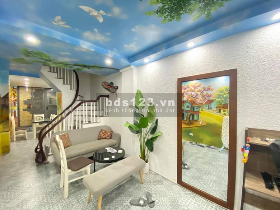 Bán nhà đẹp, vị trí trung tâm, gần Mipec, doanh thu tháng, 5 tầng đúc thật