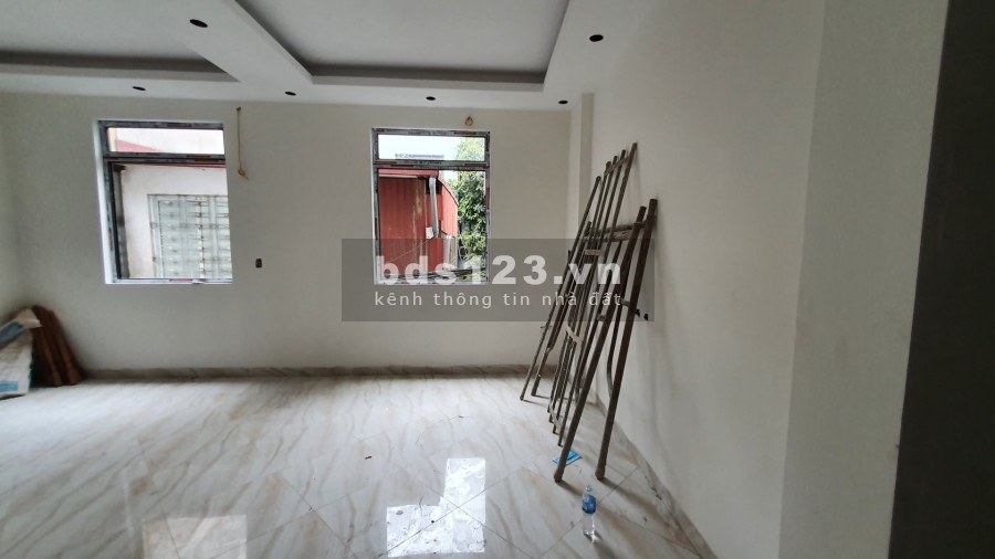 Bán nhà to thoáng, đẹp trong ngõ Trần Khát Chân, 50m2, 5 tầng, mặt tiền rộng 5m, nhỉnh 4 tỷ