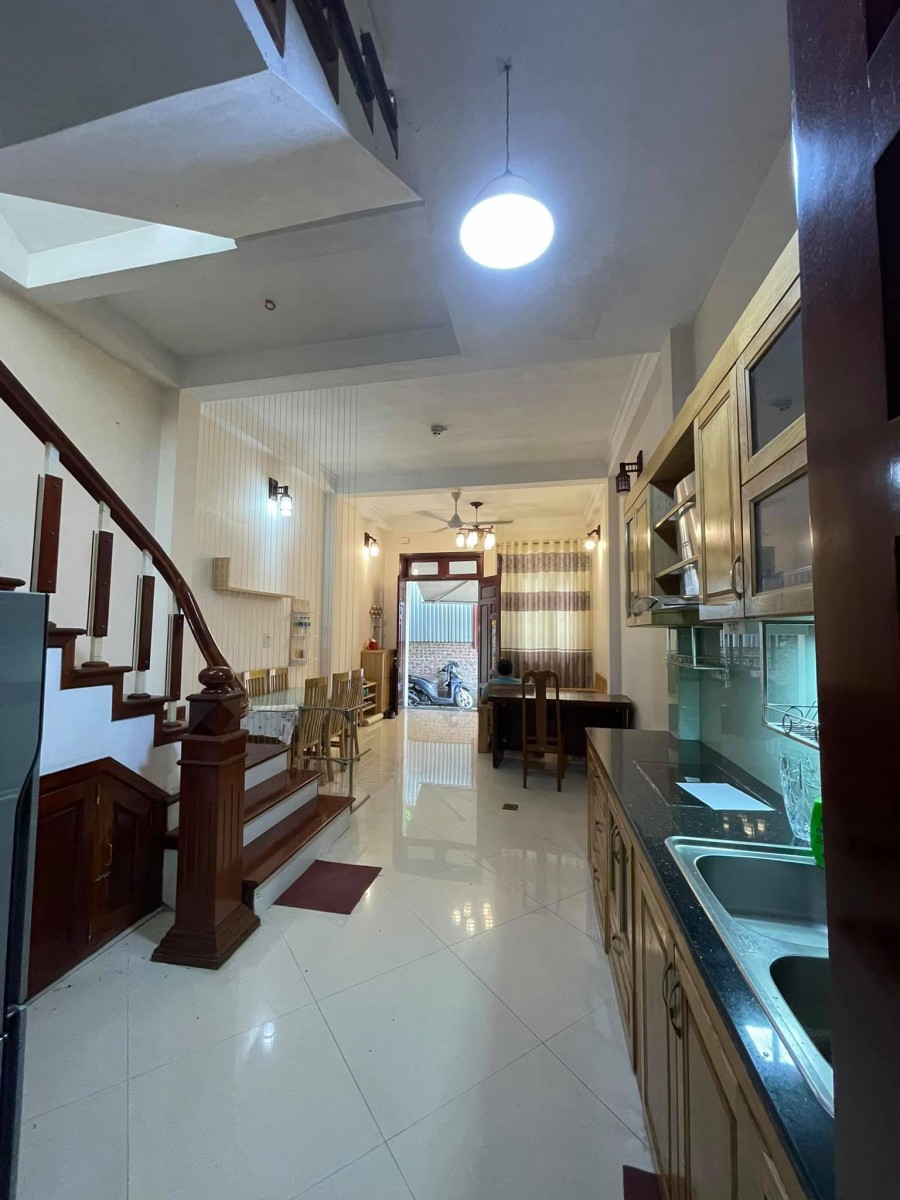 NHÀ SIÊU ĐẸP THỤY KHUÊ- 42M2 X 5 TẦNG- CHỦ TỰ XÂY- BÁN GẤP