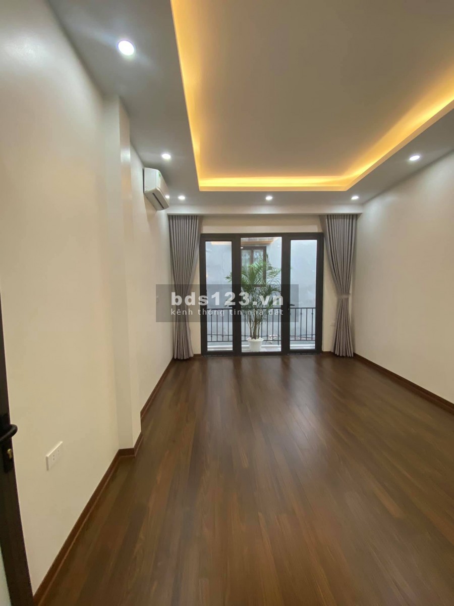 Bán nhà Hòa Bình 7, 15m Ô TÔ tránh, ở ngay, gần phố, Ngõ thông rộng, Nhỉnh 3 tỷ