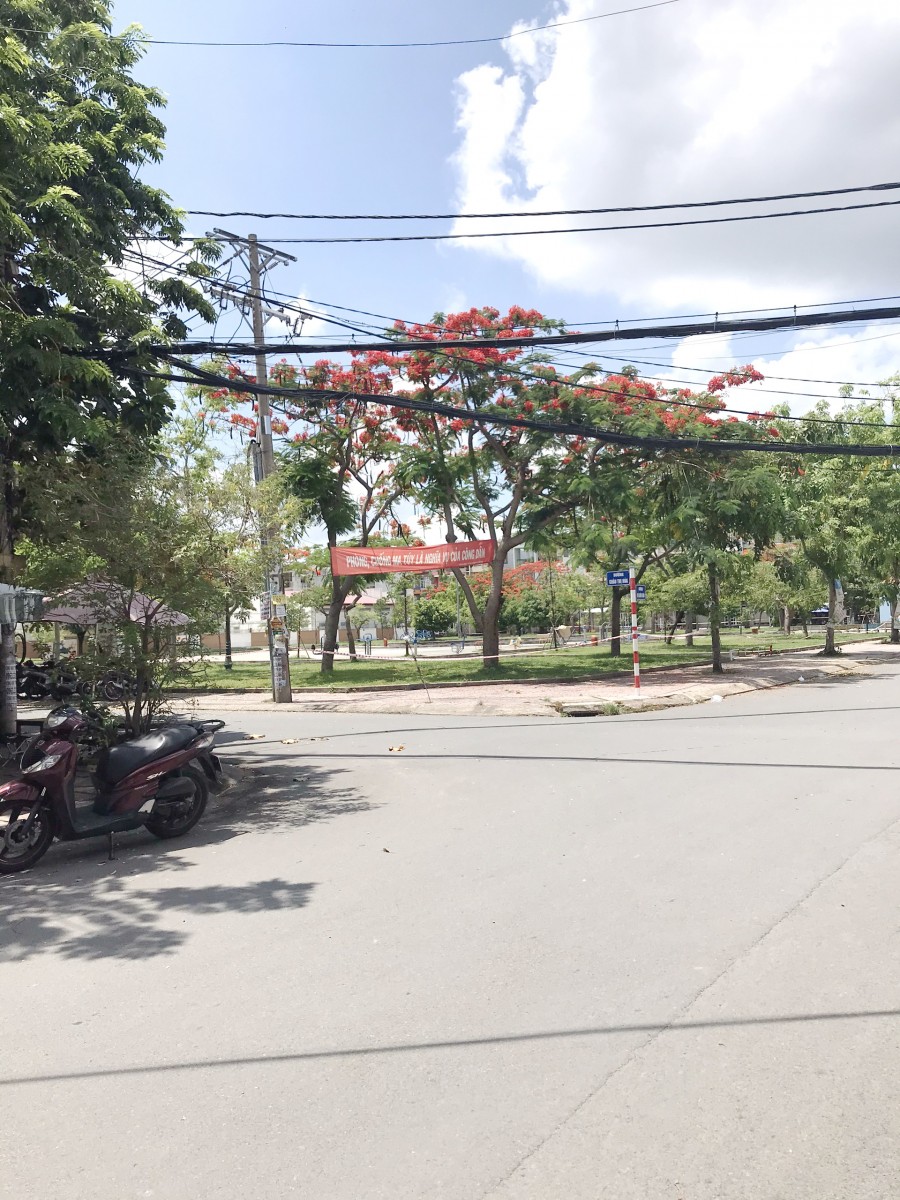 Nhà 3 lầu, căn góc vị trí VIP khu Cao Lỗ Phường 4 Quận 8