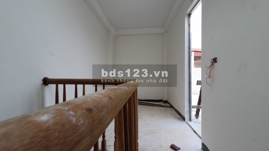Bán nhà to thoáng, đẹp trong ngõ Trần Khát Chân, 50m2, 5 tầng, mặt tiền rộng 5m, nhỉnh 4 tỷ