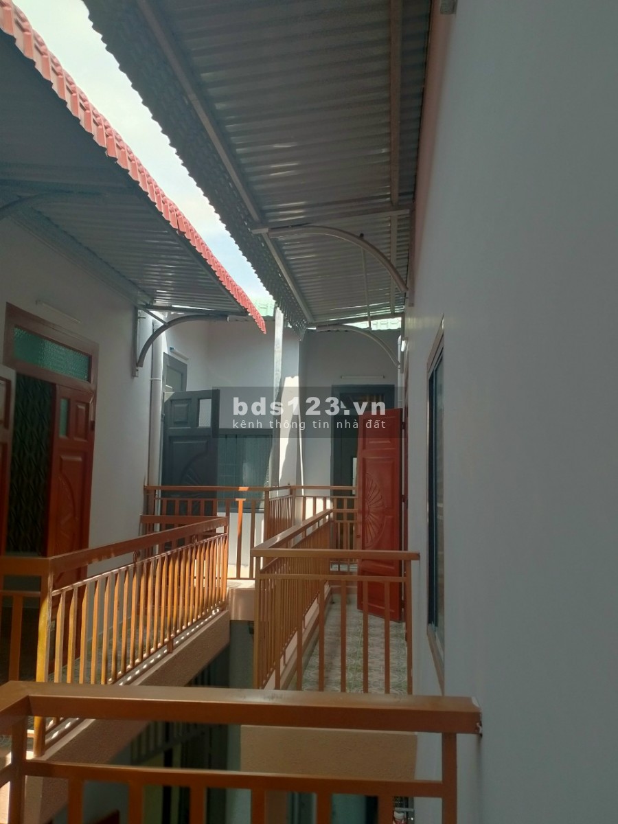 Nhà sổ chung trệt lầu mới xây 100% chưa vào ở - Tân Đông Hiệp Tp Dĩ An