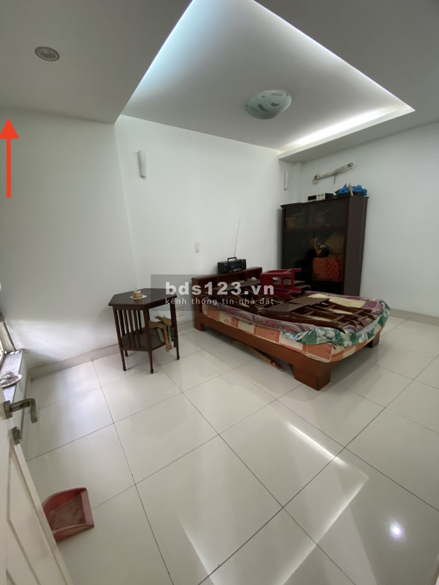 Mặt Tiền siêu rộng Nguyễn Ngọc Phương 10x16m hầm, trệt, 2lầu, ST: 4PN FULLNT. Chỉ 35tr/tháng