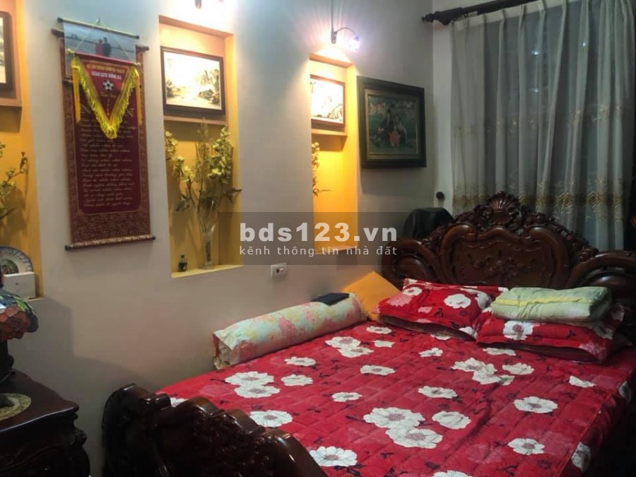 Bán nhà mặt phố Trung Kính, lô góc, 190m2, 6 Tầng, 4.3m MT, 34.9 tỷ, LH 0839844444