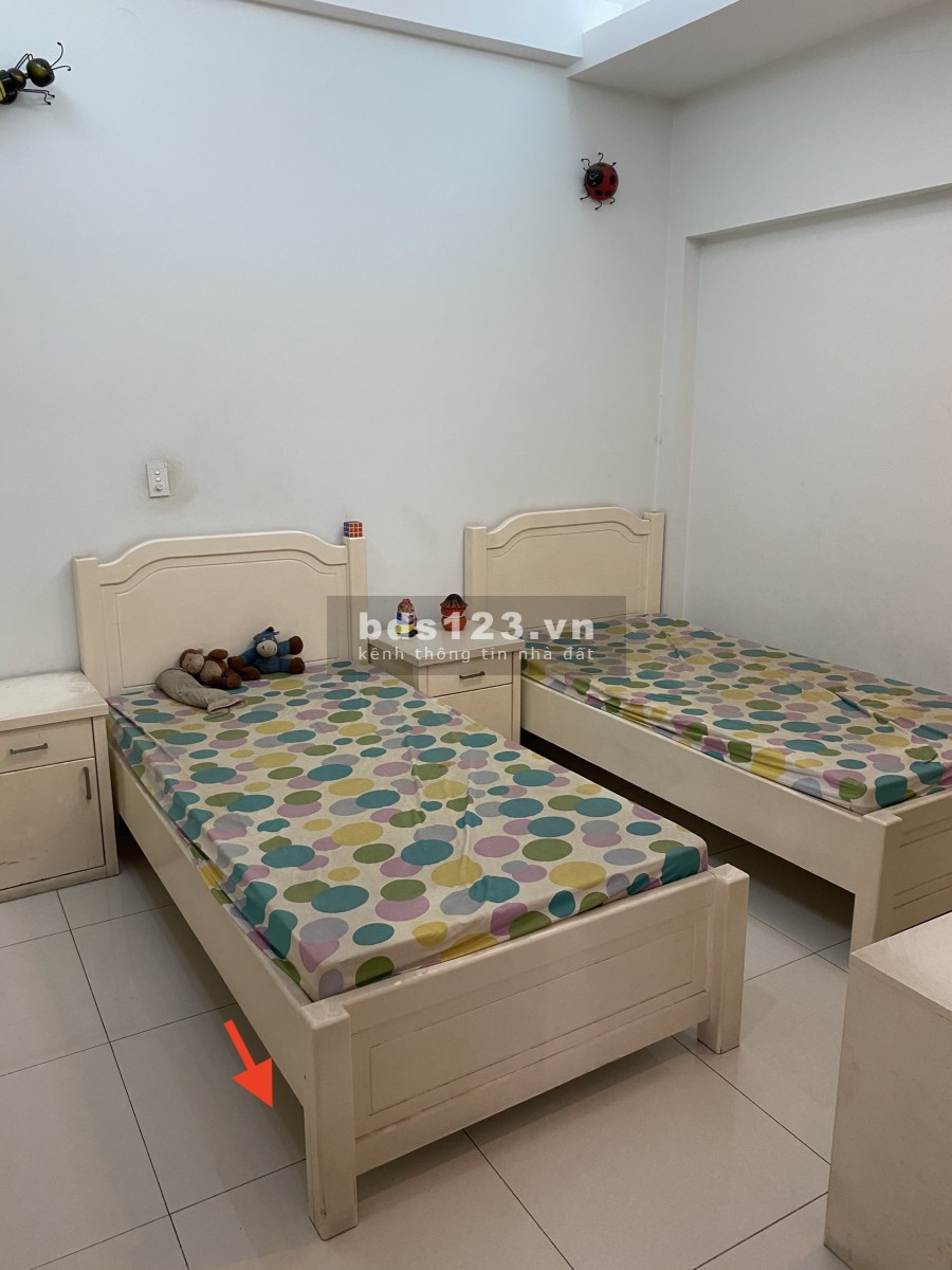 Mặt Tiền siêu rộng Nguyễn Ngọc Phương 10x16m hầm, trệt, 2lầu, ST: 4PN FULLNT. Chỉ 35tr/tháng