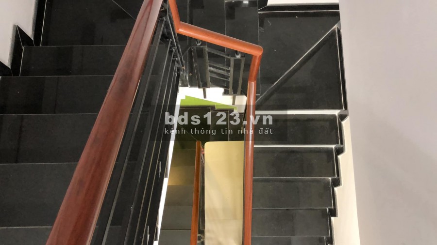 Bán gấp nhà Mặt tiền đường Số, P4, Q4, DTSD 68m2, chỉ 4,28 tỷ!