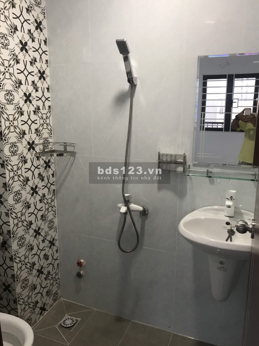 Nhà nguyên căn mới xây có thang máy-D1 Bình Thạnh