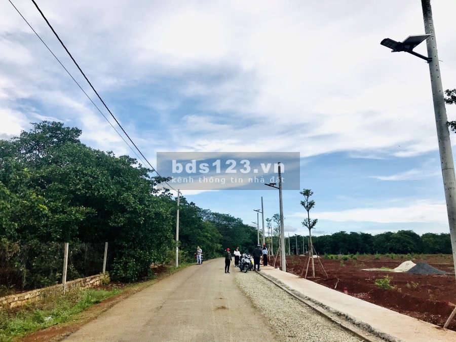 Cần bán lô đất gần vòng xoay Hắc Dịch, sổ hồng công chứng ngay. Lh 0393 760 544